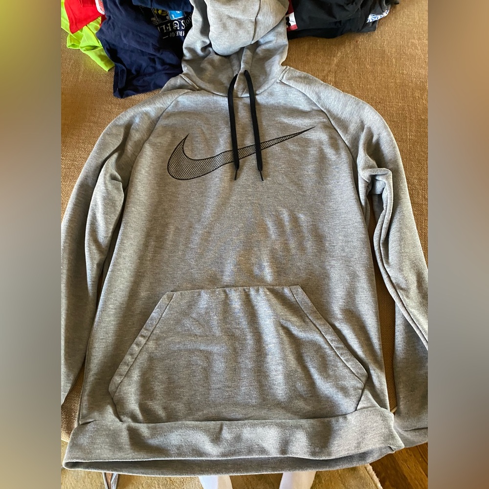 Men’s Medium Gray and Black Dri Fit Nike Hoodie